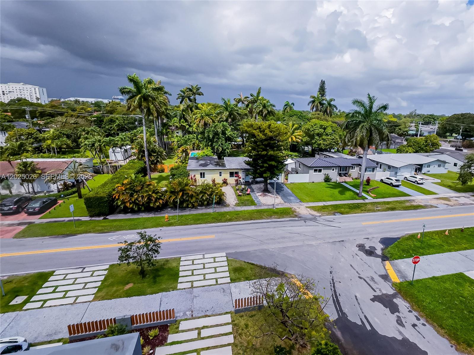 COUNTRY CLUB ESTATES SEC - Residential