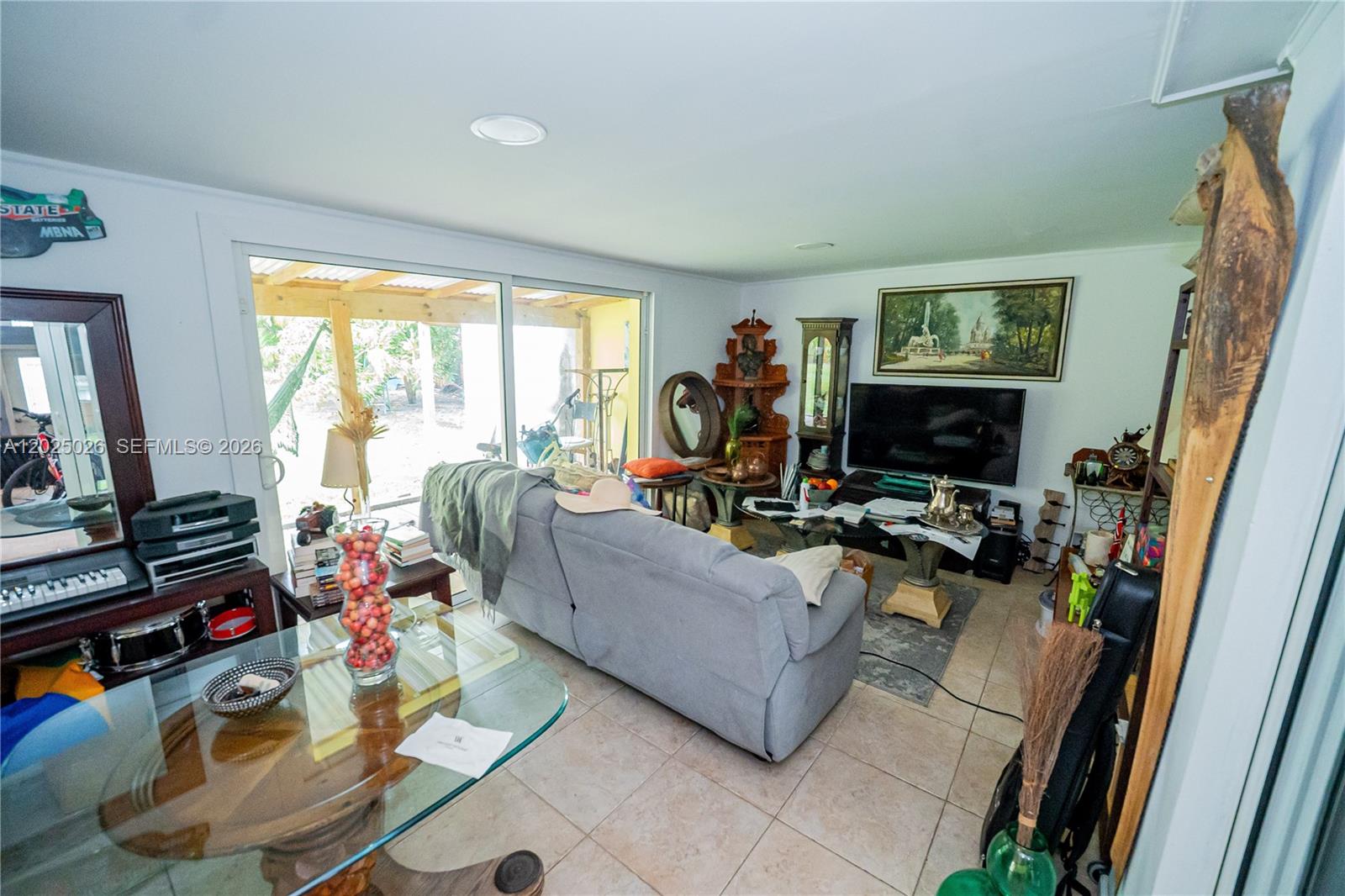 COUNTRY CLUB ESTATES SEC - Residential
