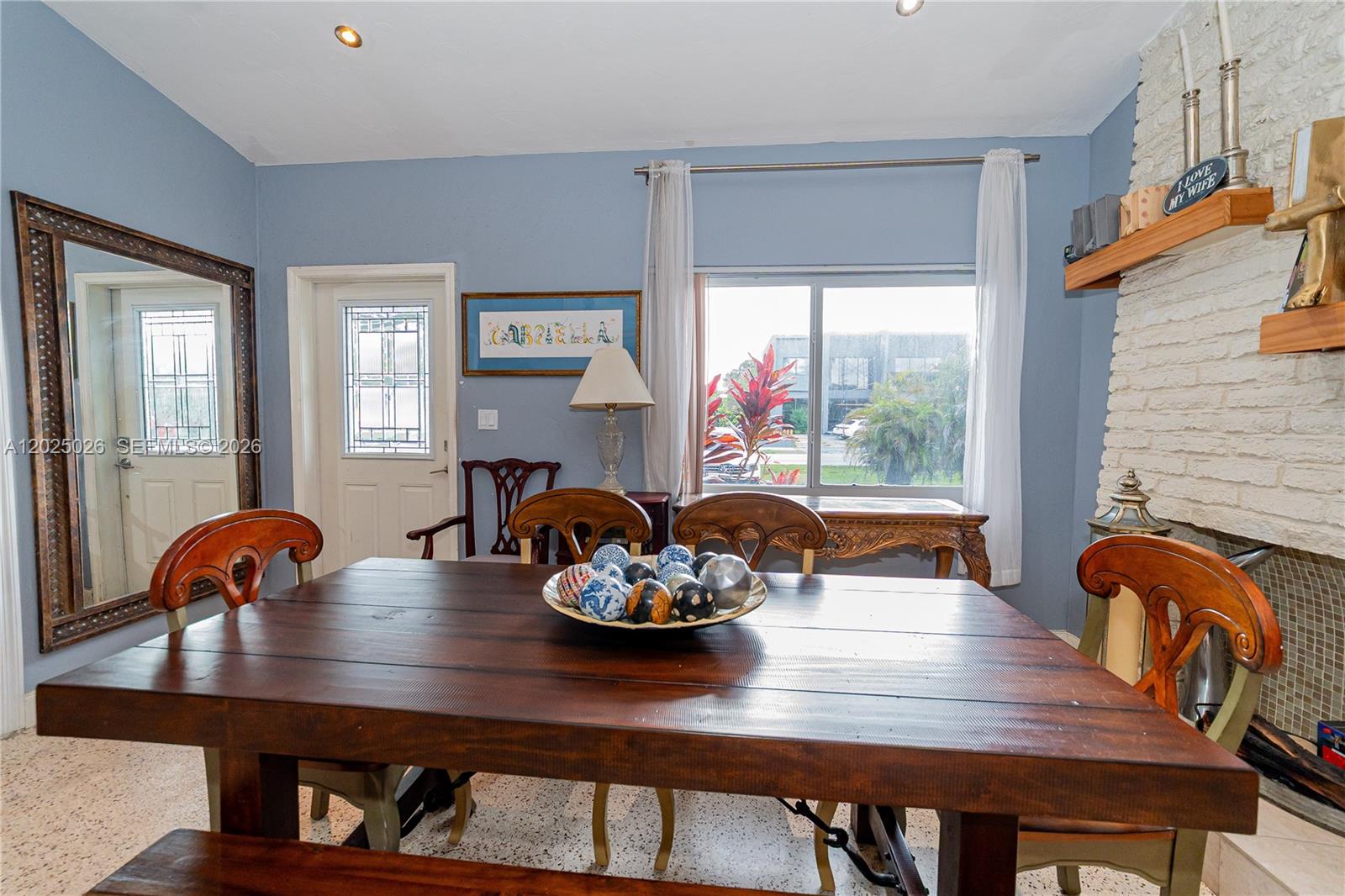 COUNTRY CLUB ESTATES SEC - Residential