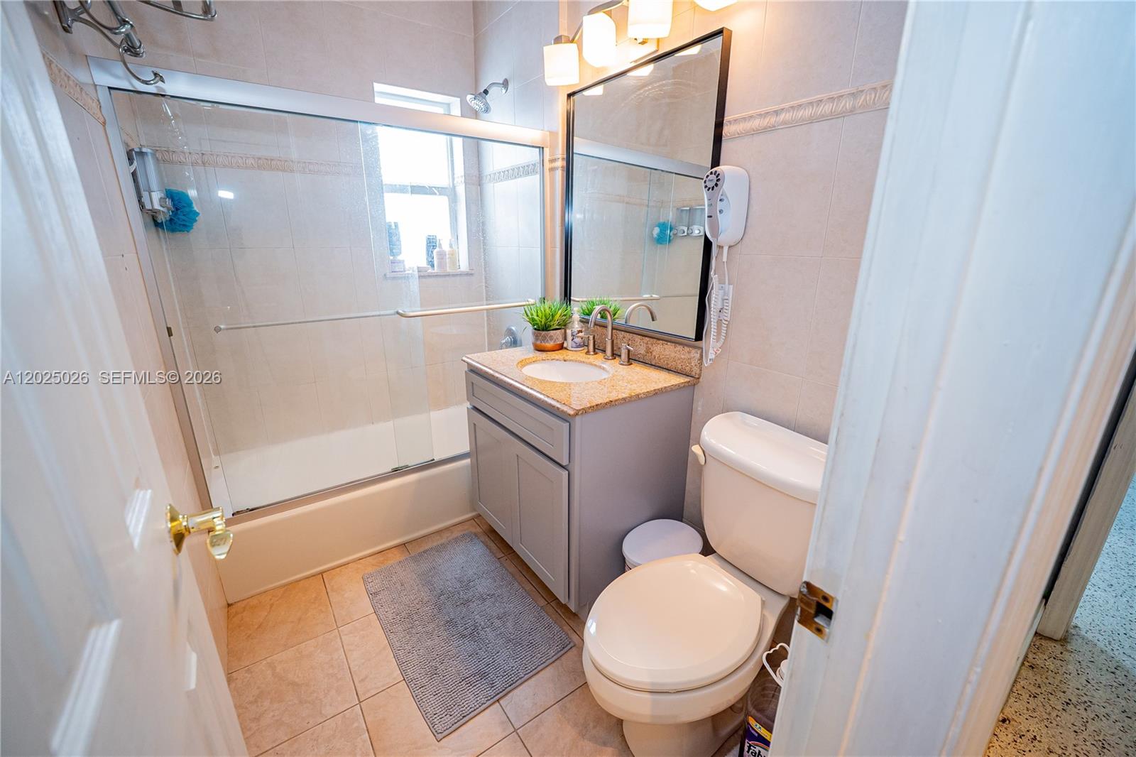 COUNTRY CLUB ESTATES SEC - Residential
