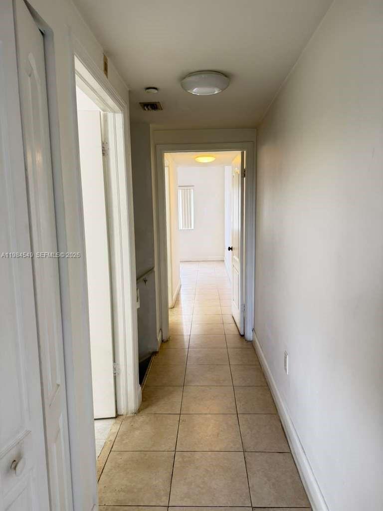 THE SHAMROCK CONDO - Residential Lease