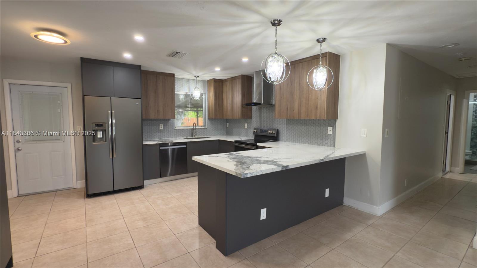 EVERGLADES SUGAR & LAND C - Residential