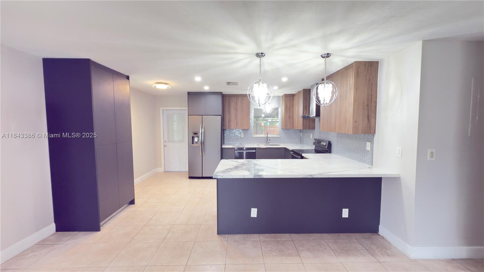 EVERGLADES SUGAR & LAND C - Residential