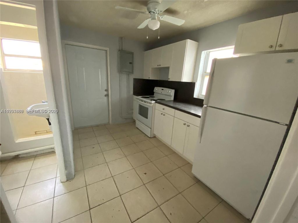 Photo of 10680 SW 172nd St #10627, Miami, FL 33157 (MLS # A11993888)