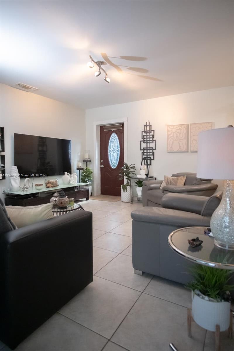 WEST MILLER HEIGHTS SEC 3 - Residential