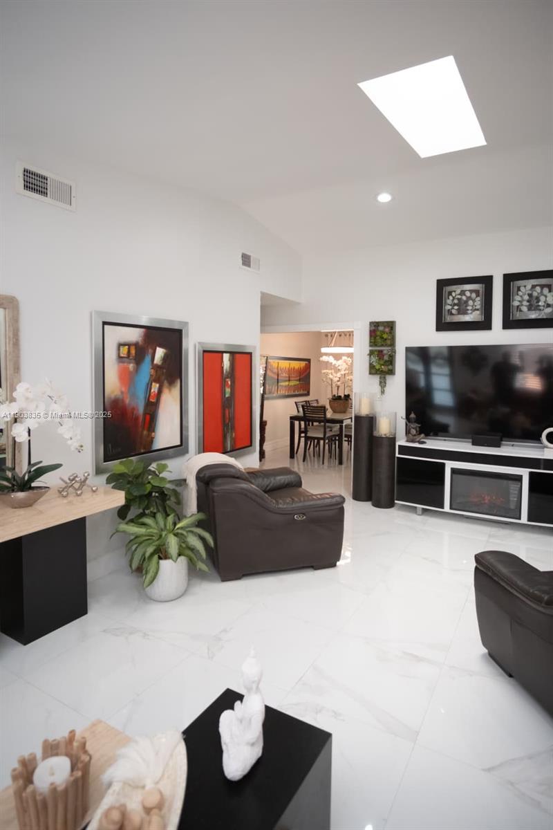 WEST MILLER HEIGHTS SEC 3 - Residential