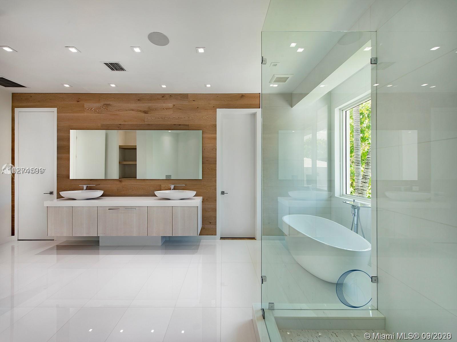 BAY POINT - Residential