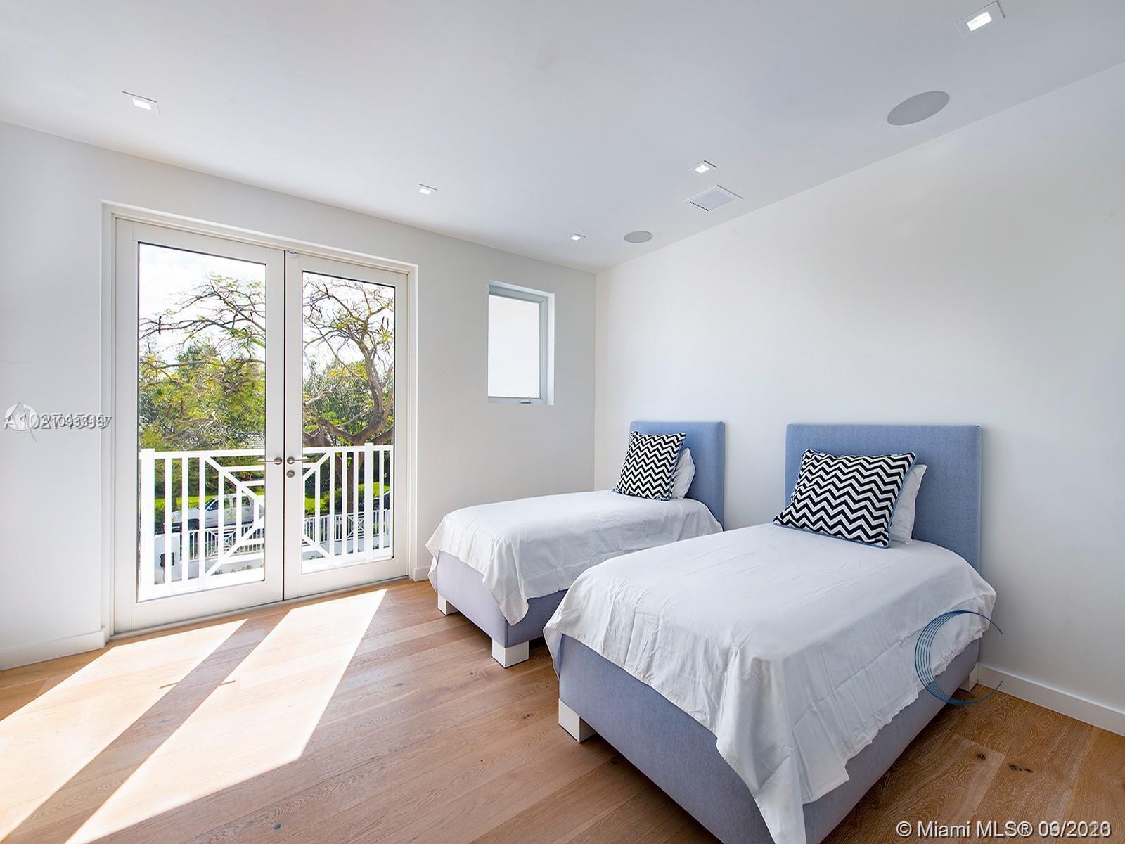 BAY POINT - Residential