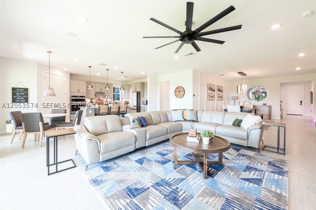 10305 SW Captiva Dr