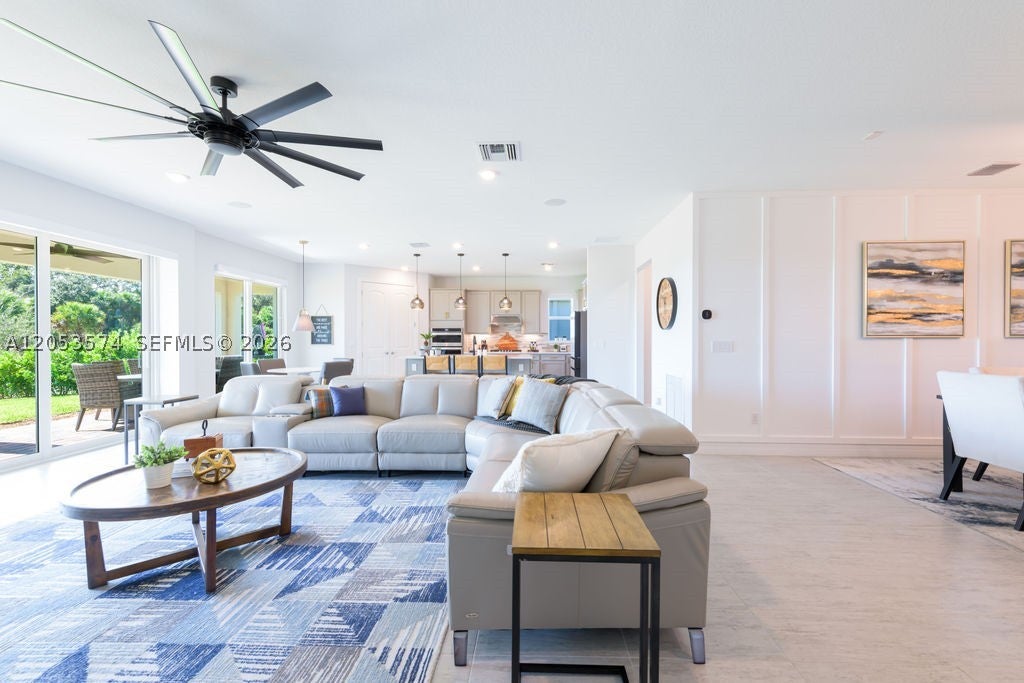 10305 SW Captiva Dr