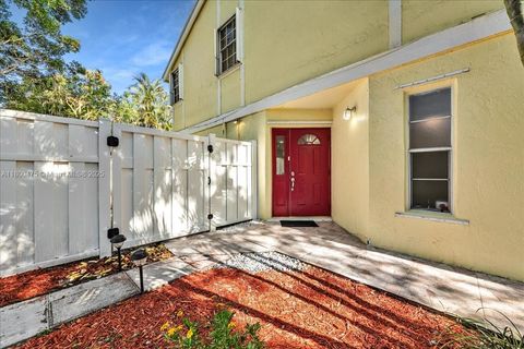 Photo of 1060 SW 111th Way, Davie, FL 33324 (MLS # A11800475)