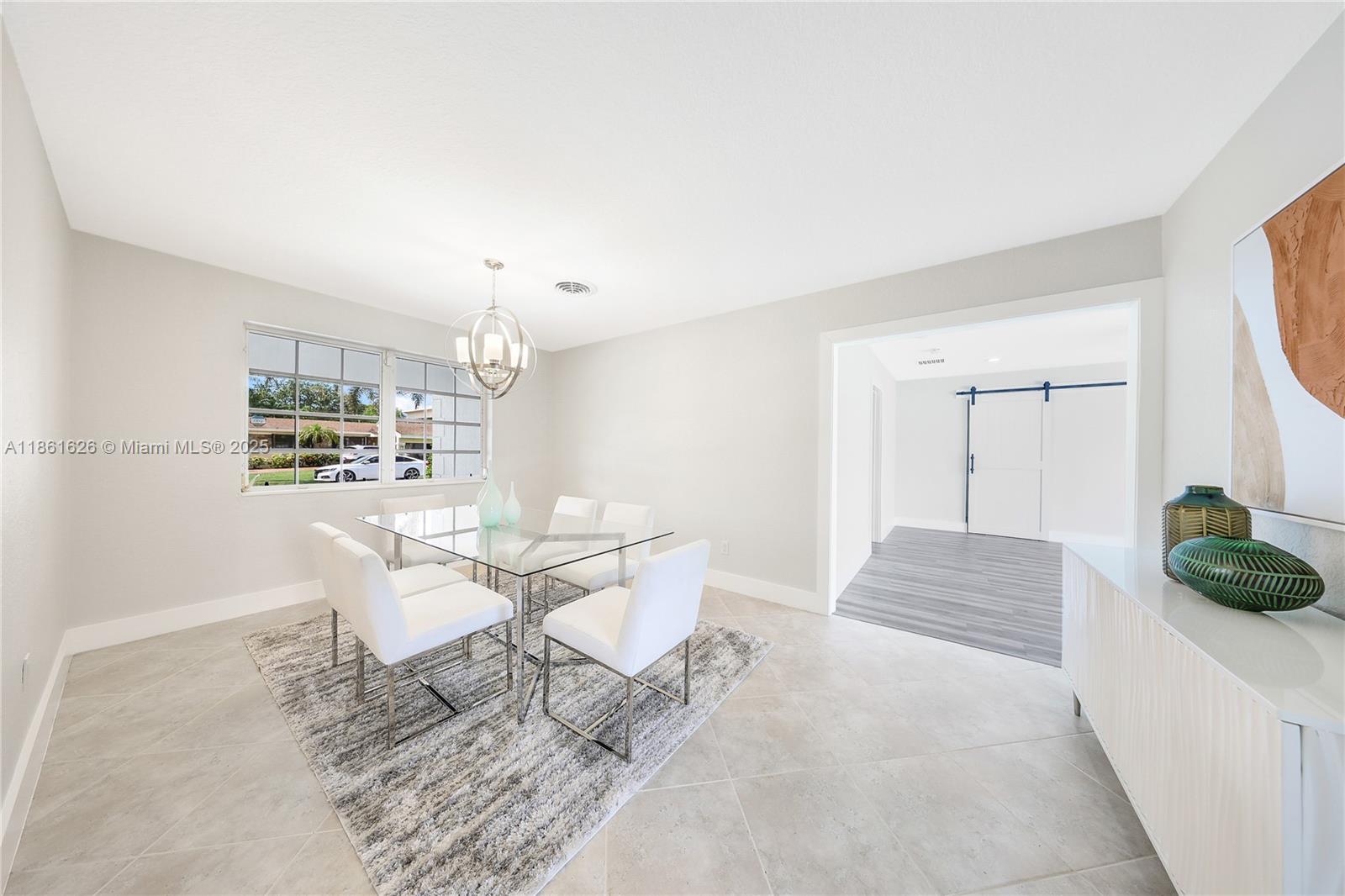 GALE RANCH ESTS - Residential