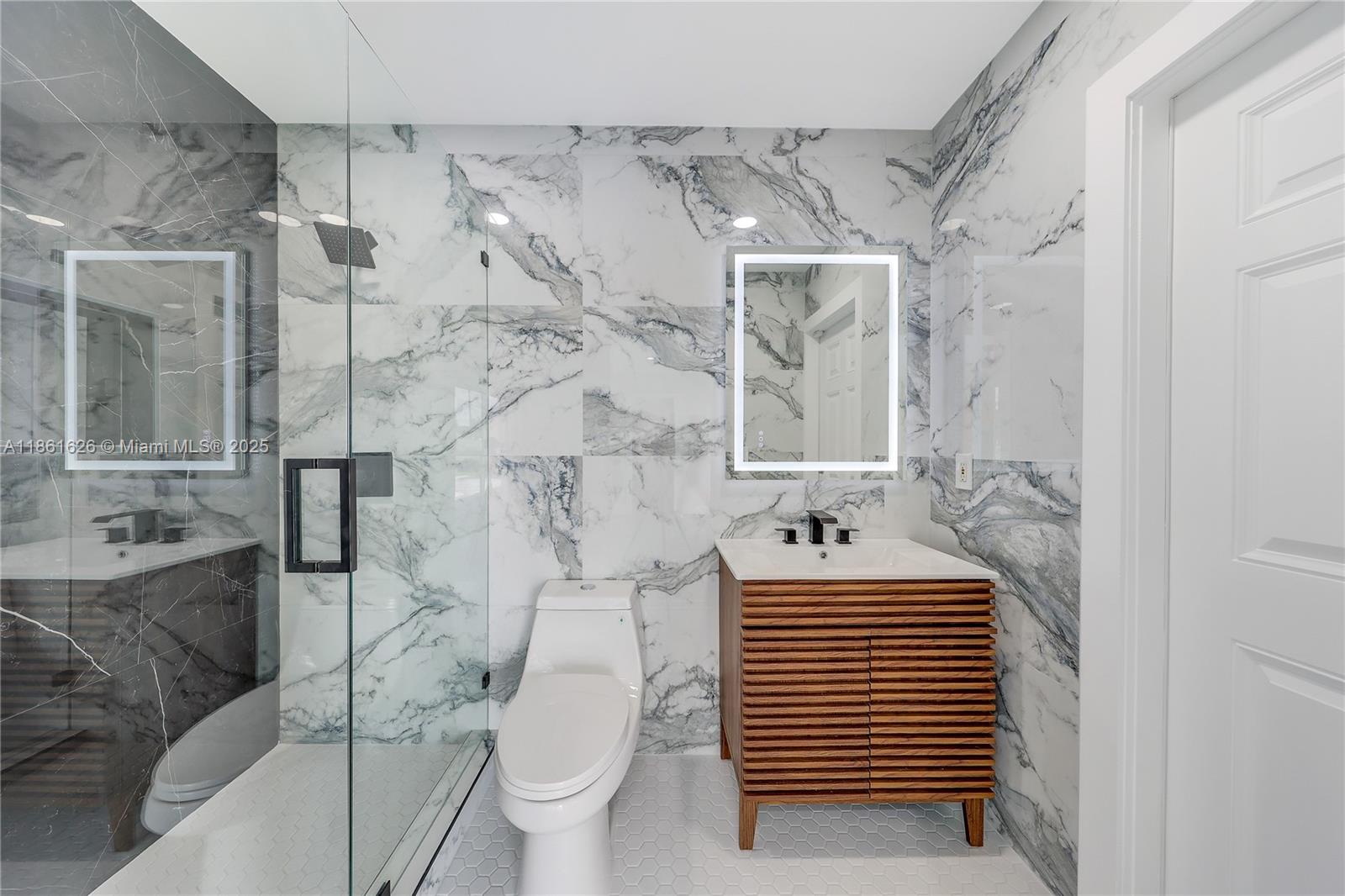 GALE RANCH ESTS - Residential