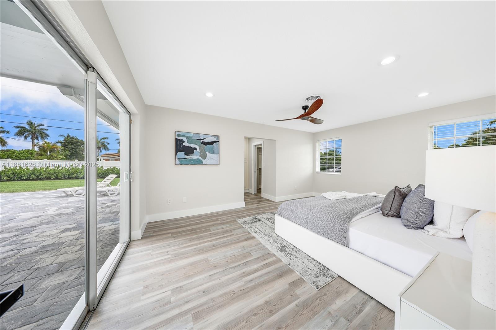 GALE RANCH ESTS - Residential