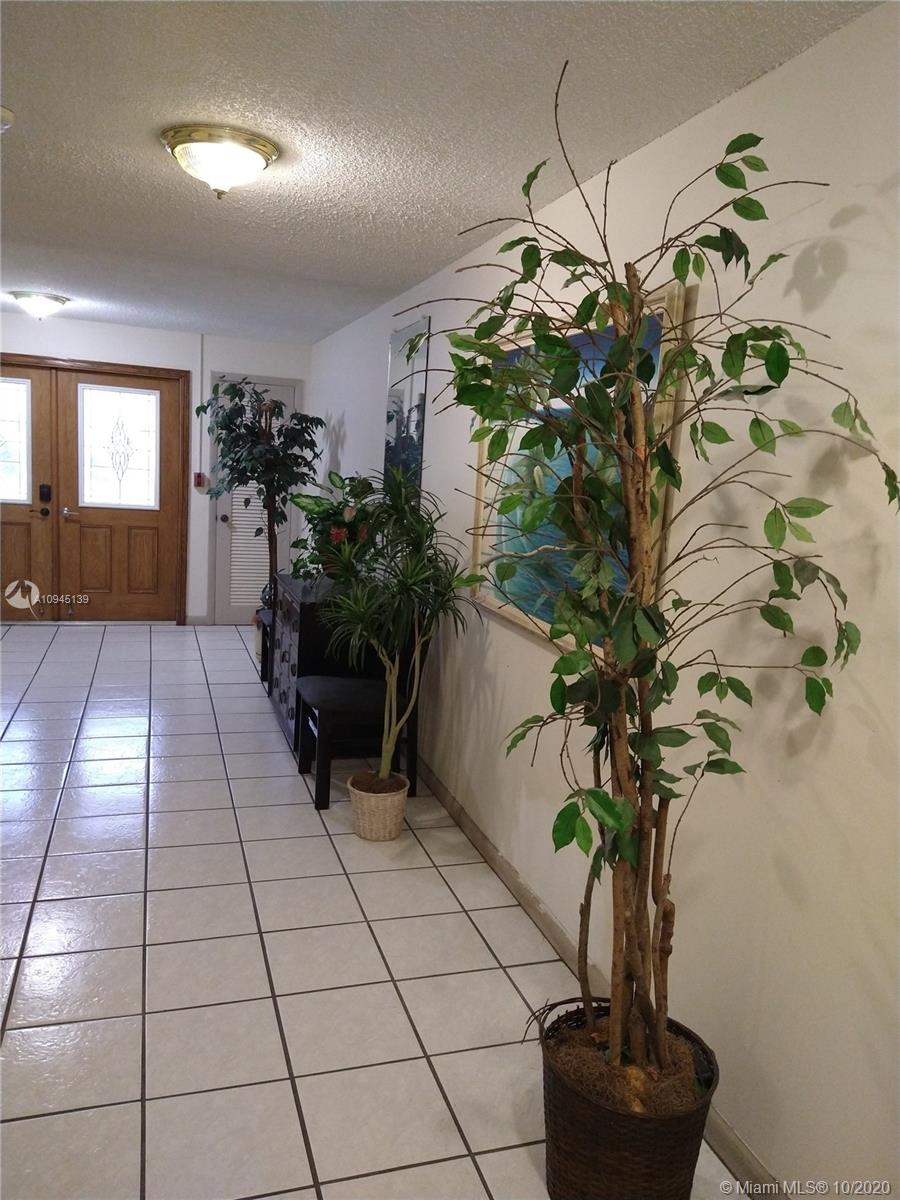 MAYFAIR APT CO-OP - Residential