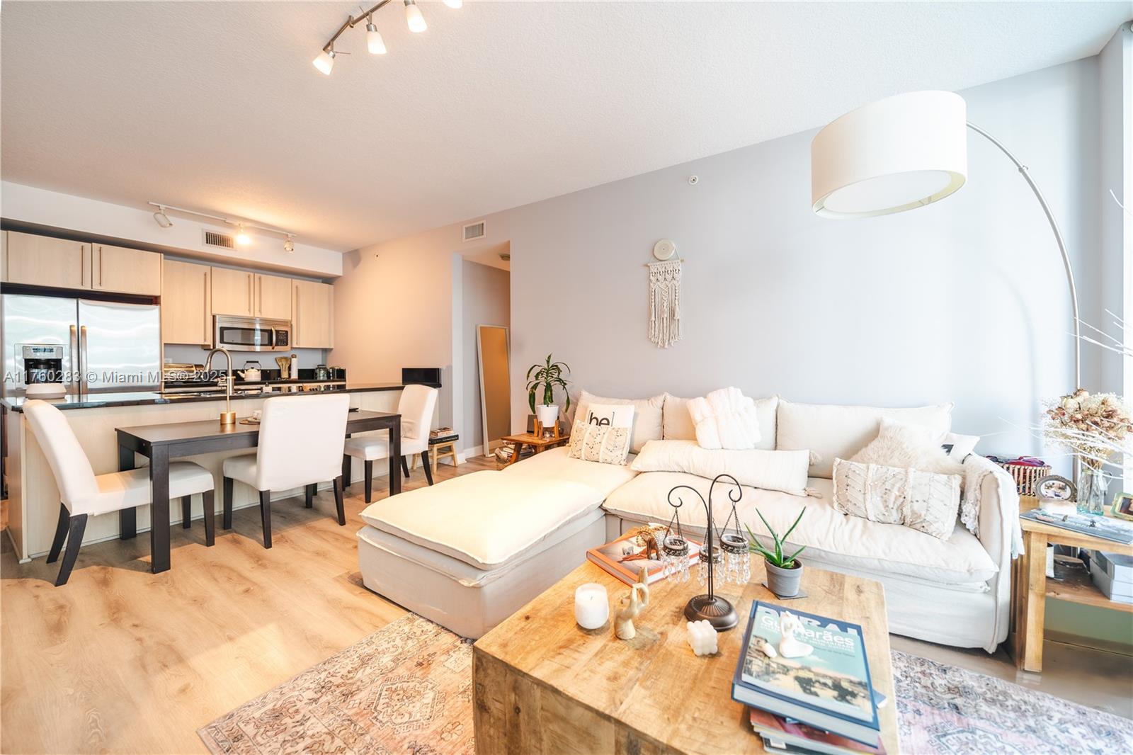 THE AXIS ON BRICKELL II C - Residential