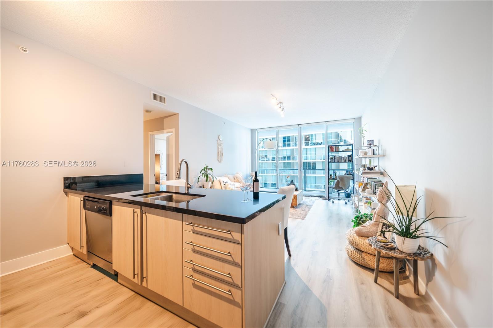 THE AXIS ON BRICKELL II C - Residential