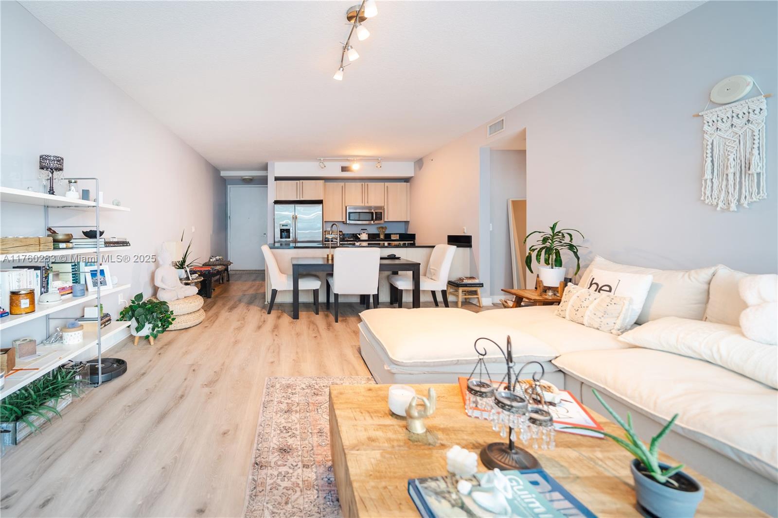 THE AXIS ON BRICKELL II C - Residential