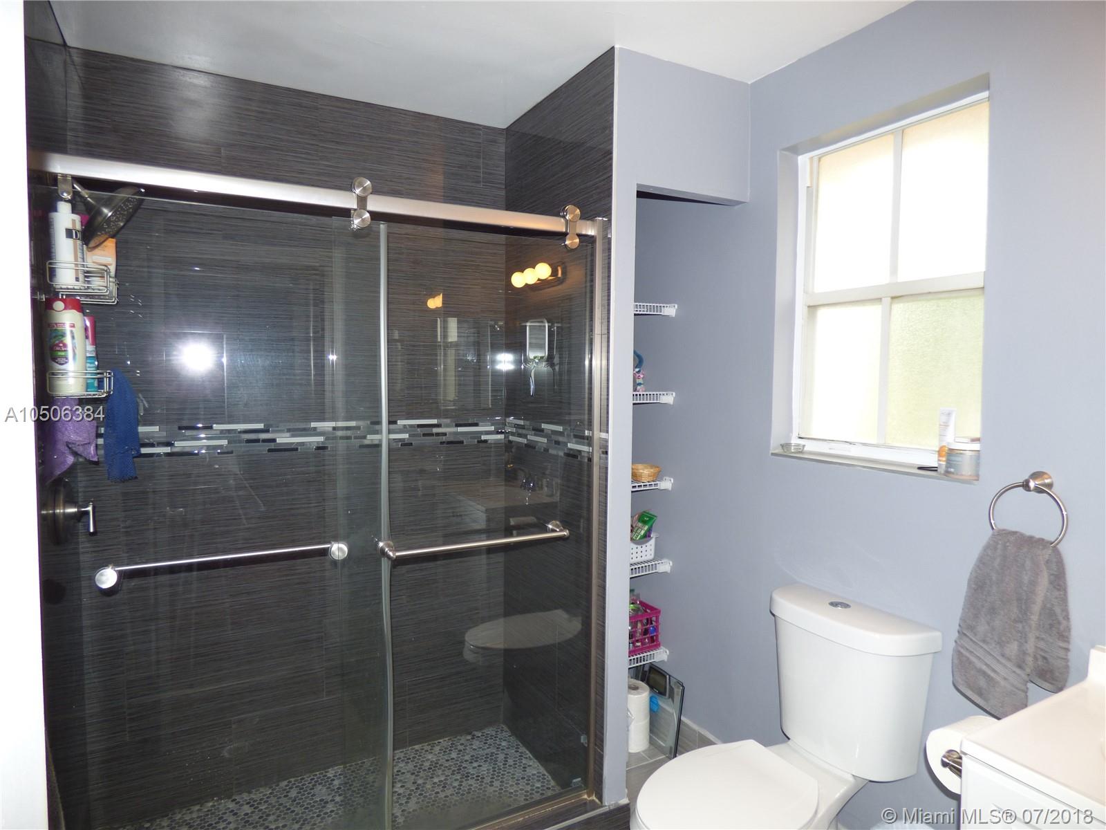 CORAL BAY REPLAT SEC 1 - Residential