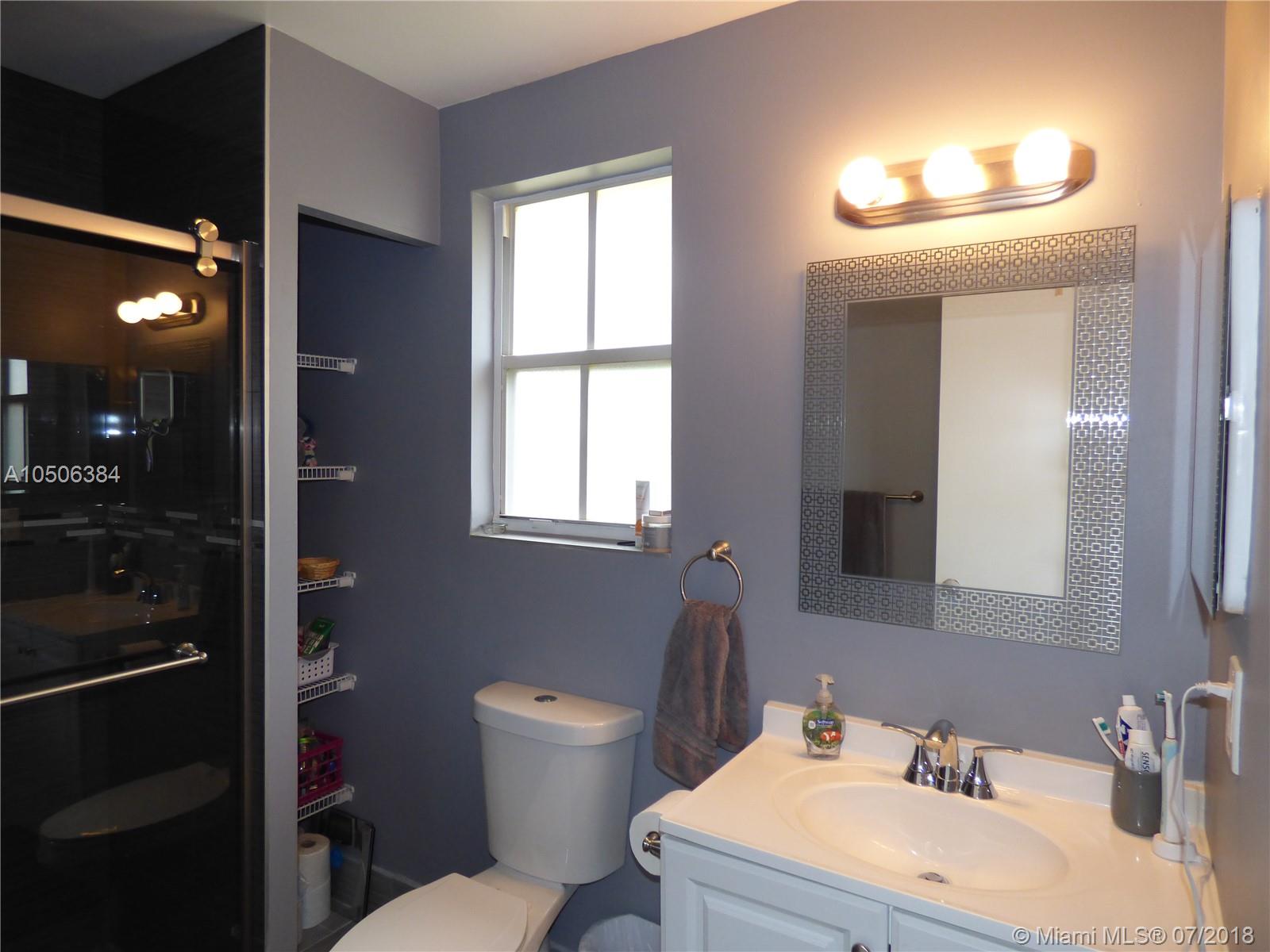 CORAL BAY REPLAT SEC 1 - Residential