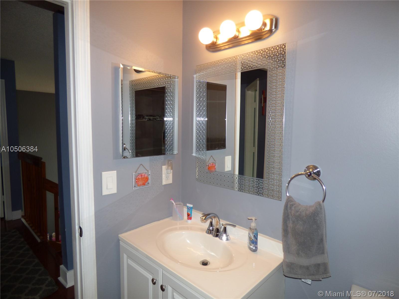 CORAL BAY REPLAT SEC 1 - Residential