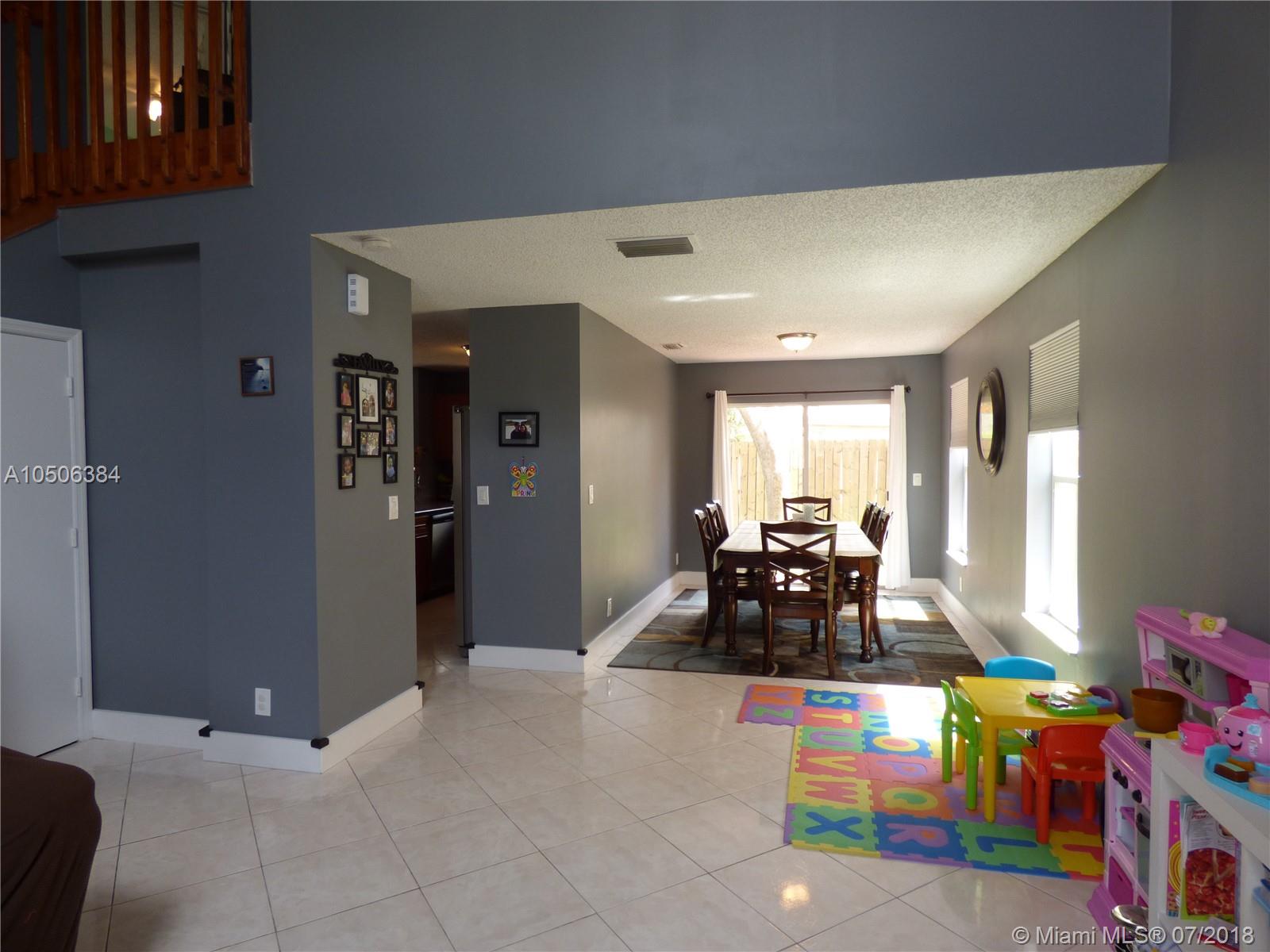 CORAL BAY REPLAT SEC 1 - Residential