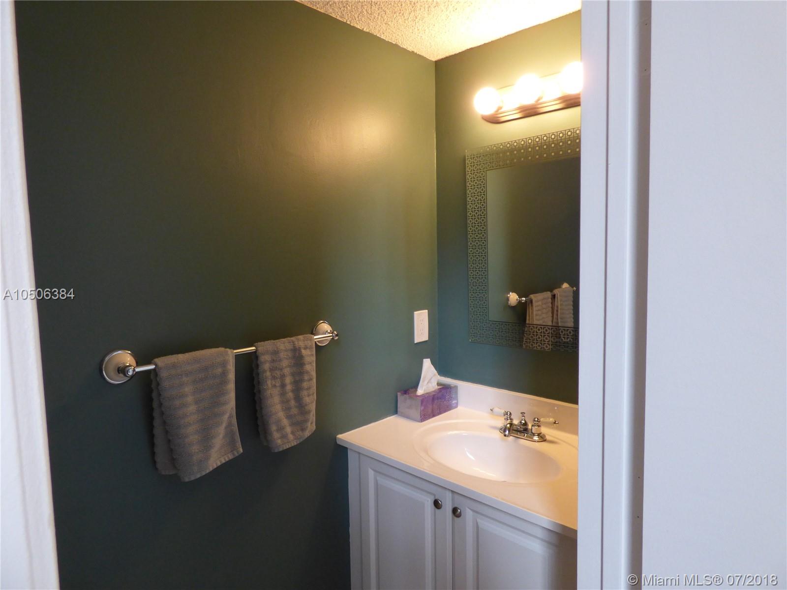 CORAL BAY REPLAT SEC 1 - Residential