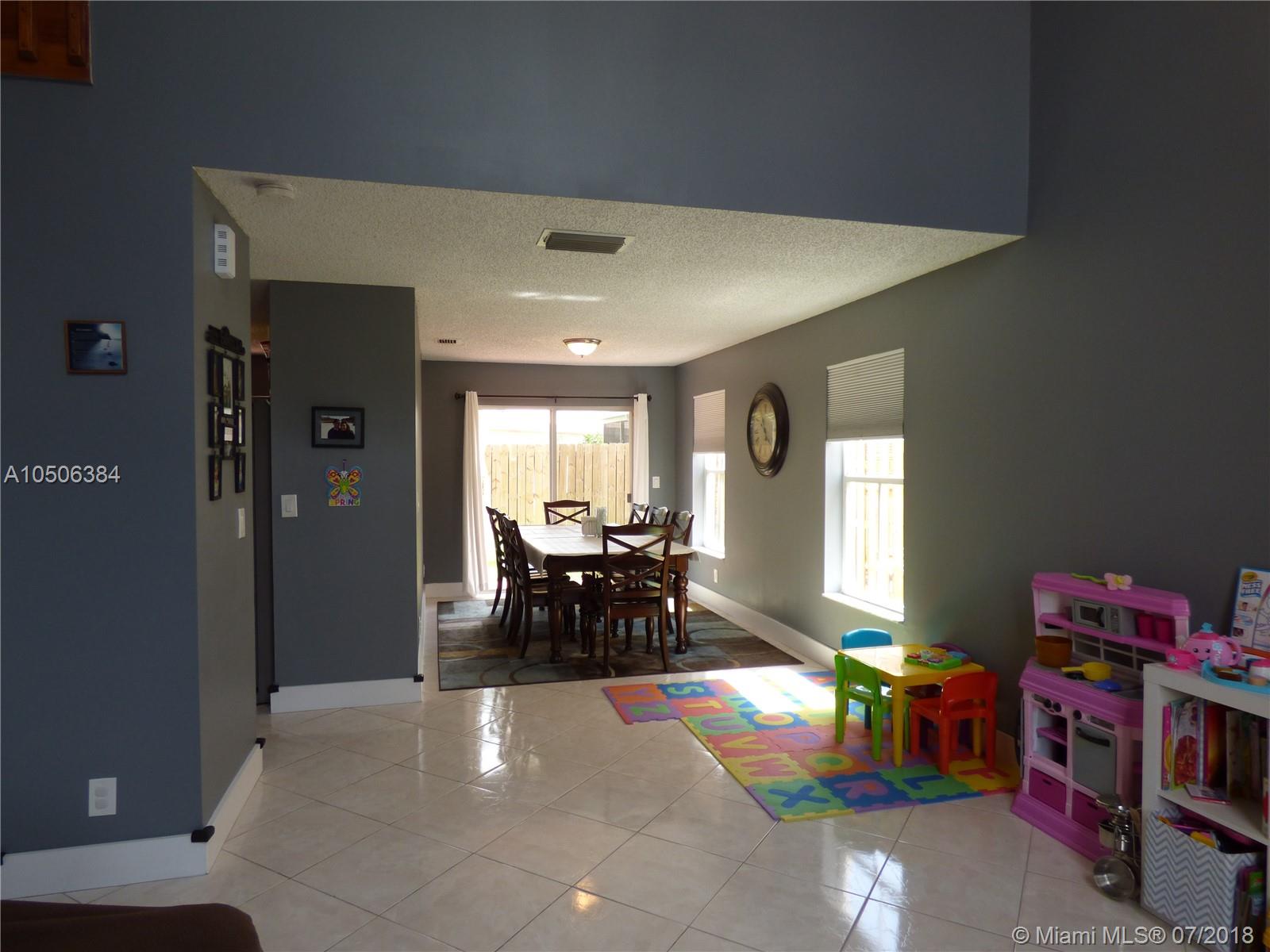 CORAL BAY REPLAT SEC 1 - Residential