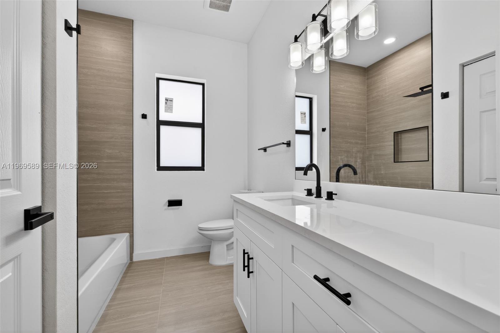 GOLDEN RIDGE - Residential