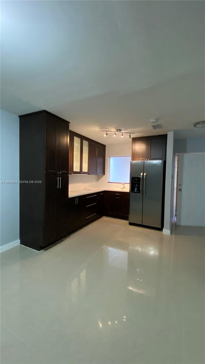 VILLAS AT HARBOR ISLES CO - Residential