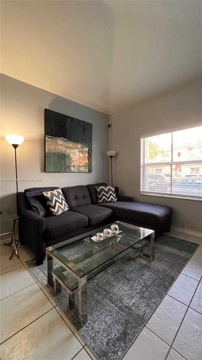 VILLAS AT HARBOR ISLES CO - Residential