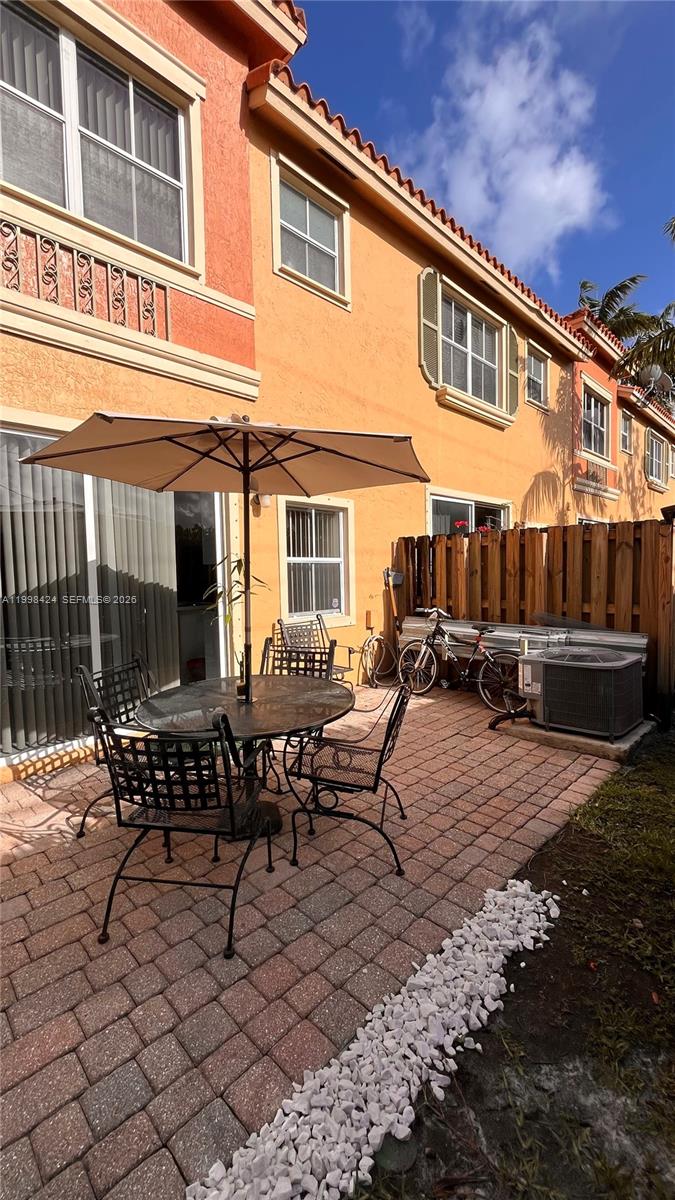 VILLAS AT HARBOR ISLES CO - Residential