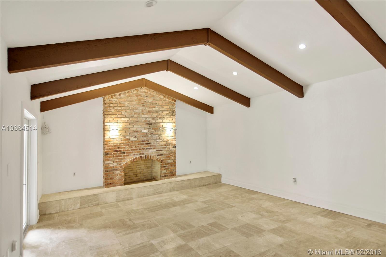 MIAMI LAKES - LOCH LOMOND - Residential