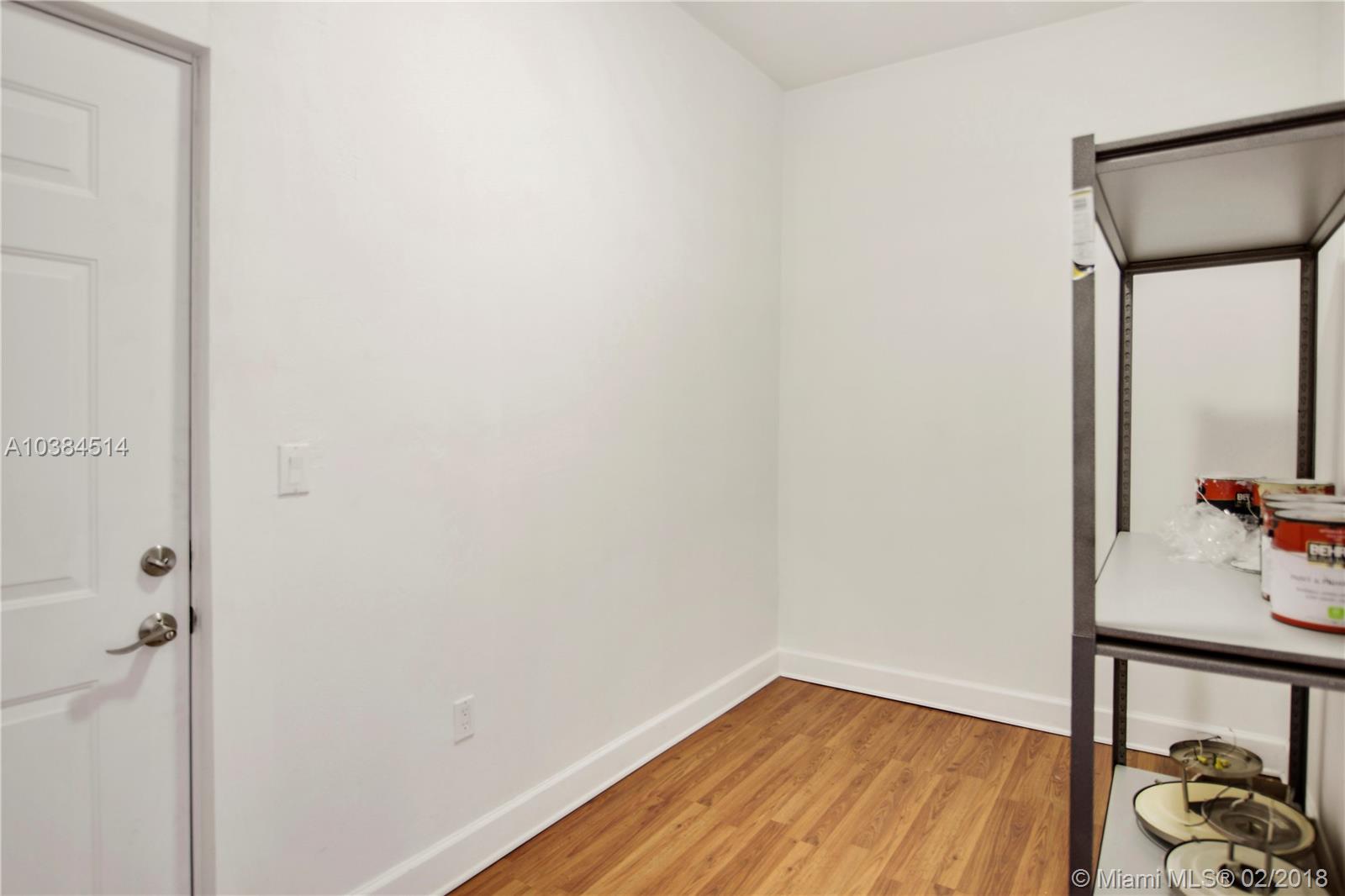 MIAMI LAKES - LOCH LOMOND - Residential