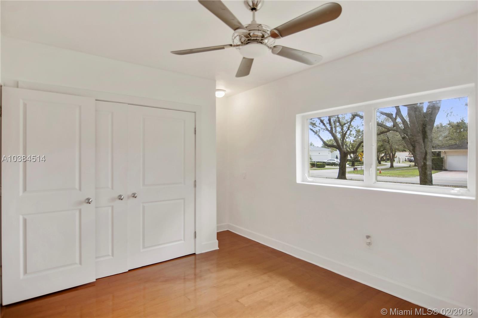 MIAMI LAKES - LOCH LOMOND - Residential