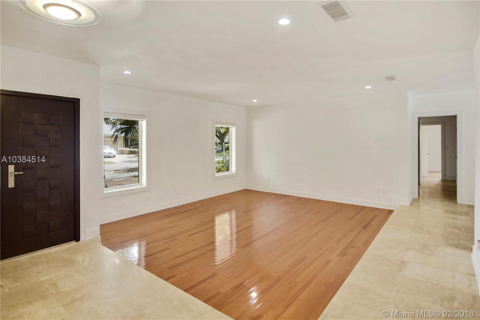 MIAMI LAKES - LOCH LOMOND - Residential