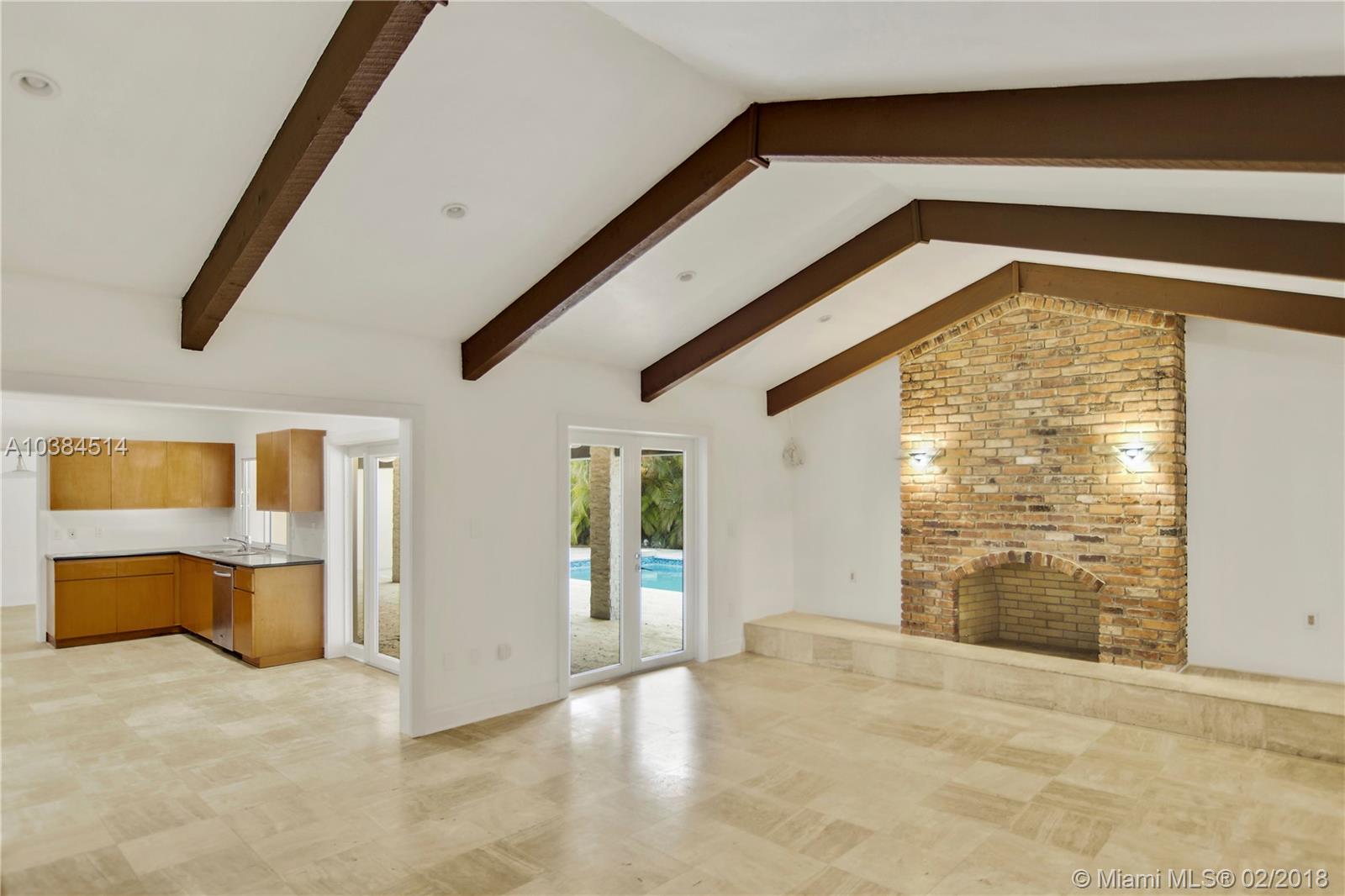 MIAMI LAKES - LOCH LOMOND - Residential