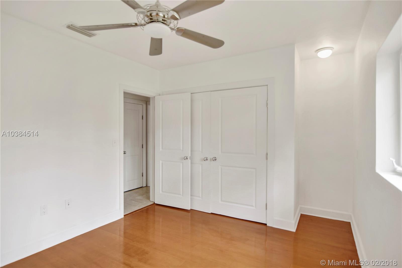 MIAMI LAKES - LOCH LOMOND - Residential