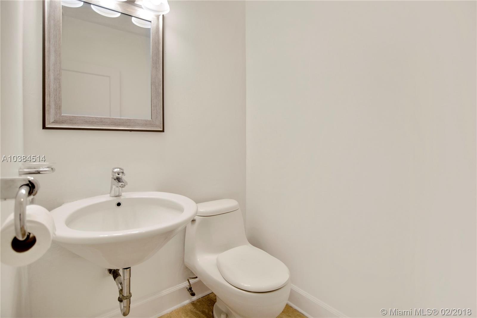 MIAMI LAKES - LOCH LOMOND - Residential