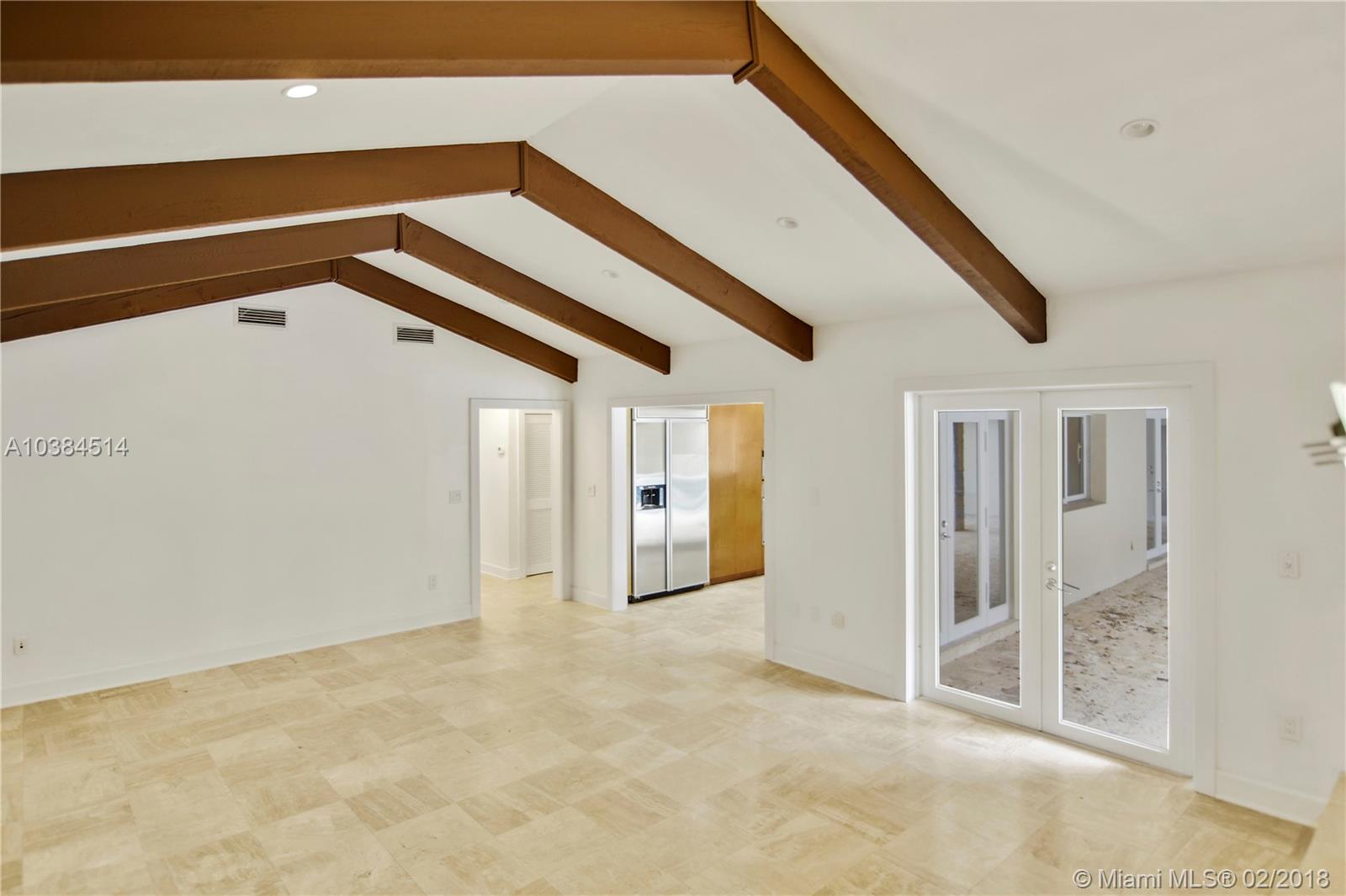 MIAMI LAKES - LOCH LOMOND - Residential