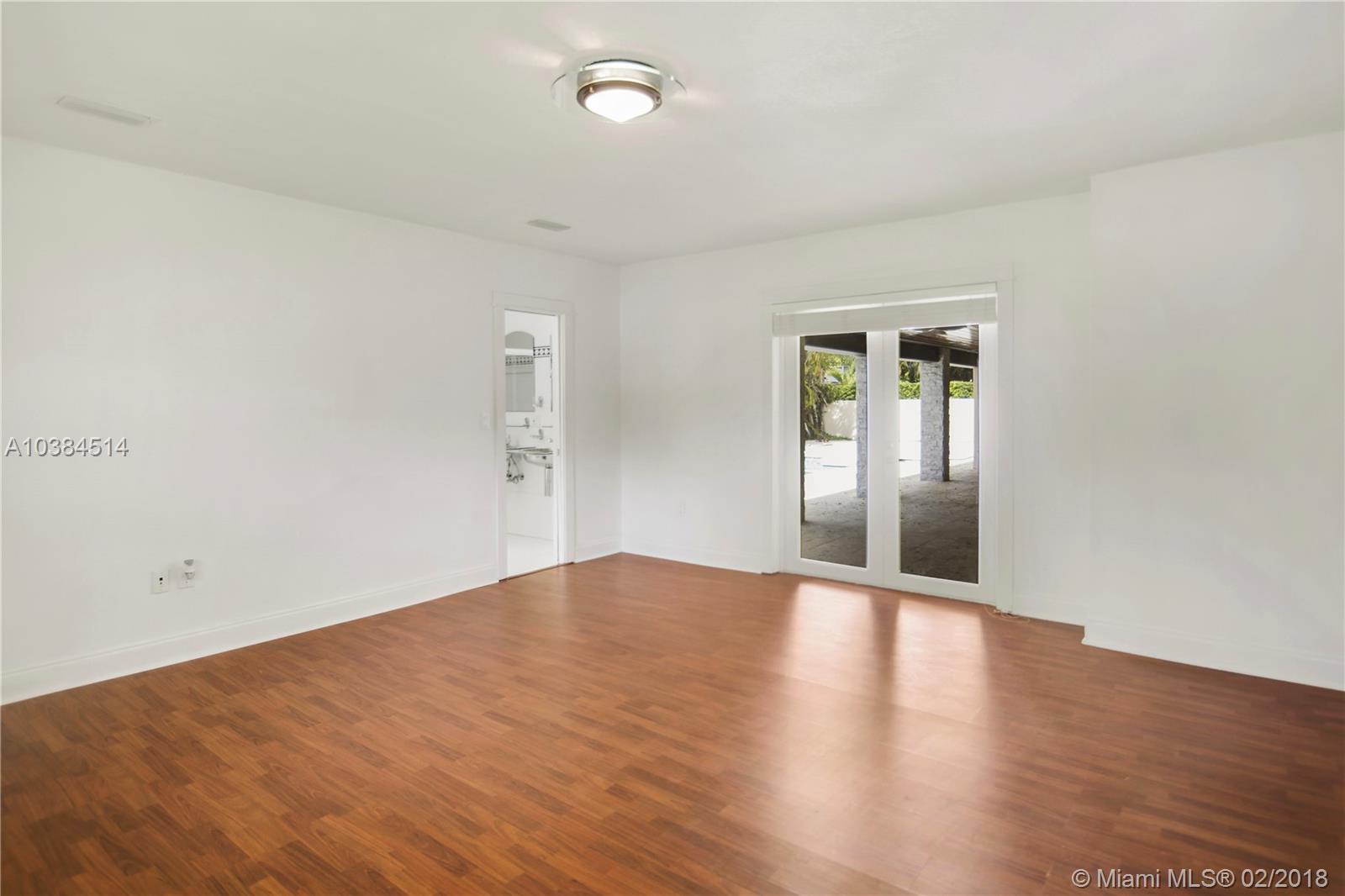 MIAMI LAKES - LOCH LOMOND - Residential