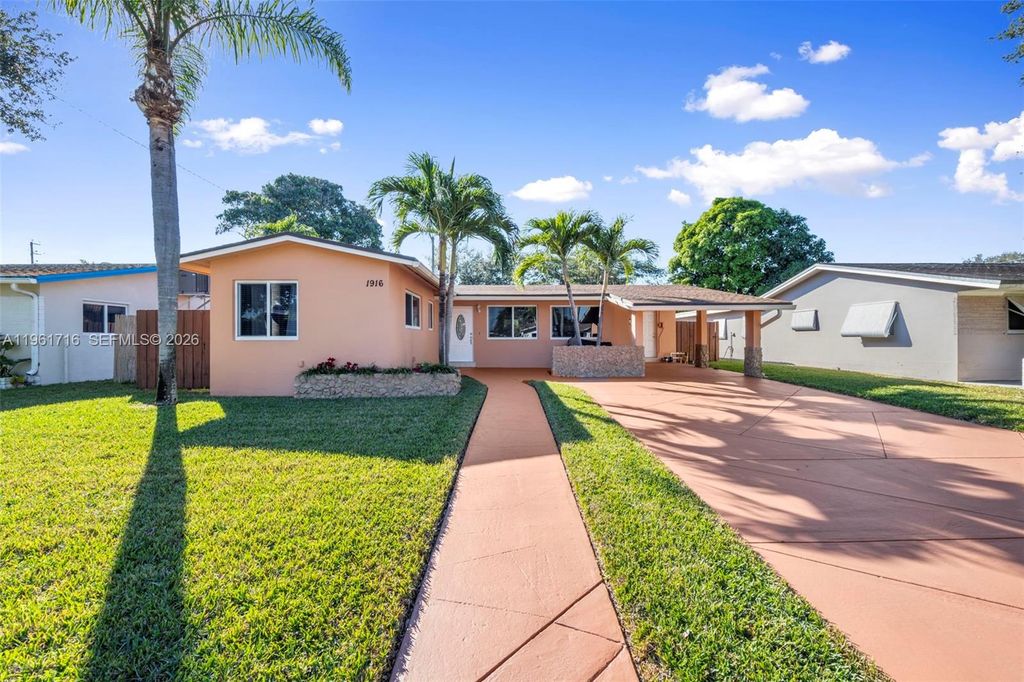 Photo of 1916 N 36th Ave, Hollywood, FL 33021 (MLS # A11961716)