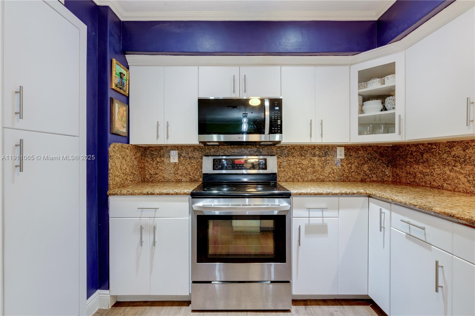 HERMAN HILLS - Residential