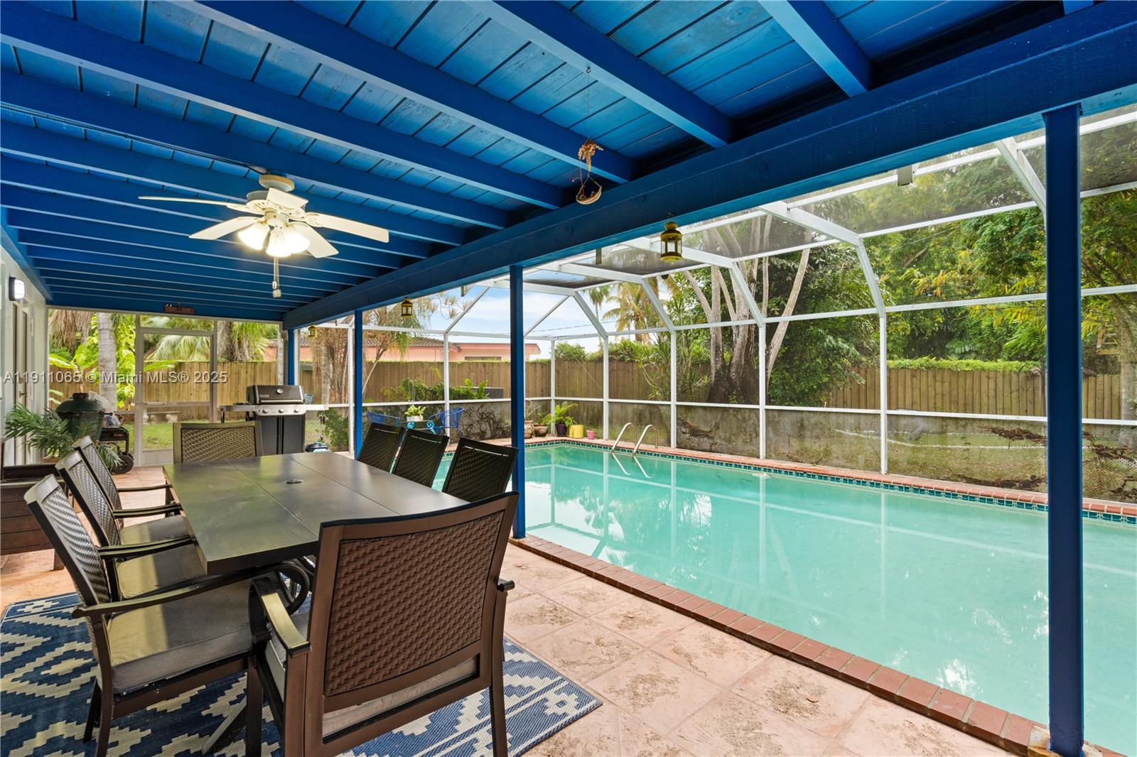 HERMAN HILLS - Residential