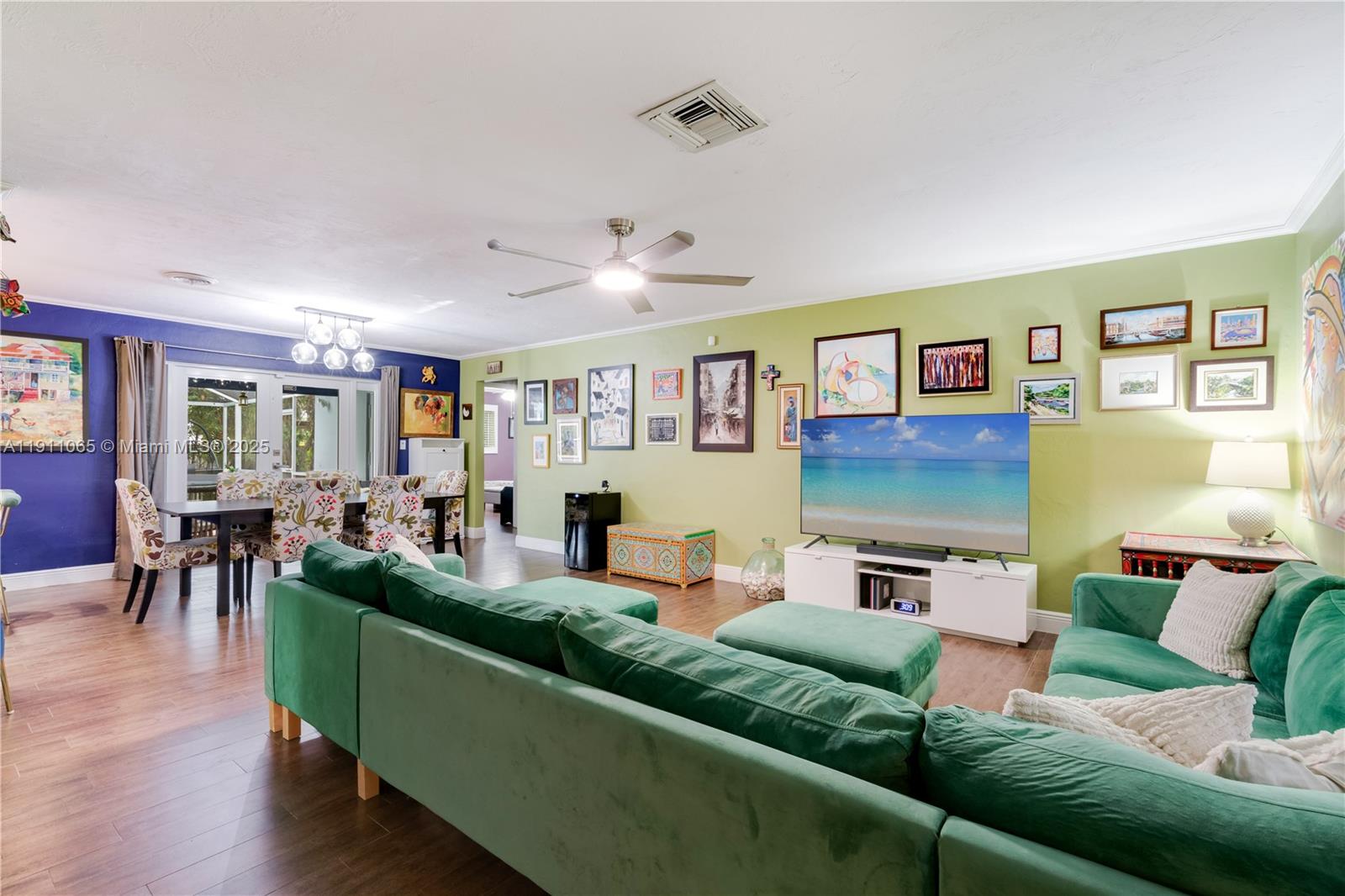 HERMAN HILLS - Residential