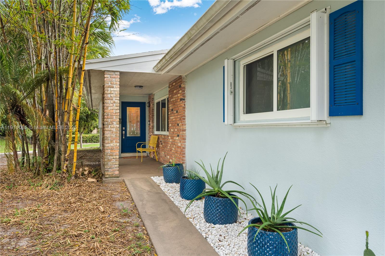 HERMAN HILLS - Residential