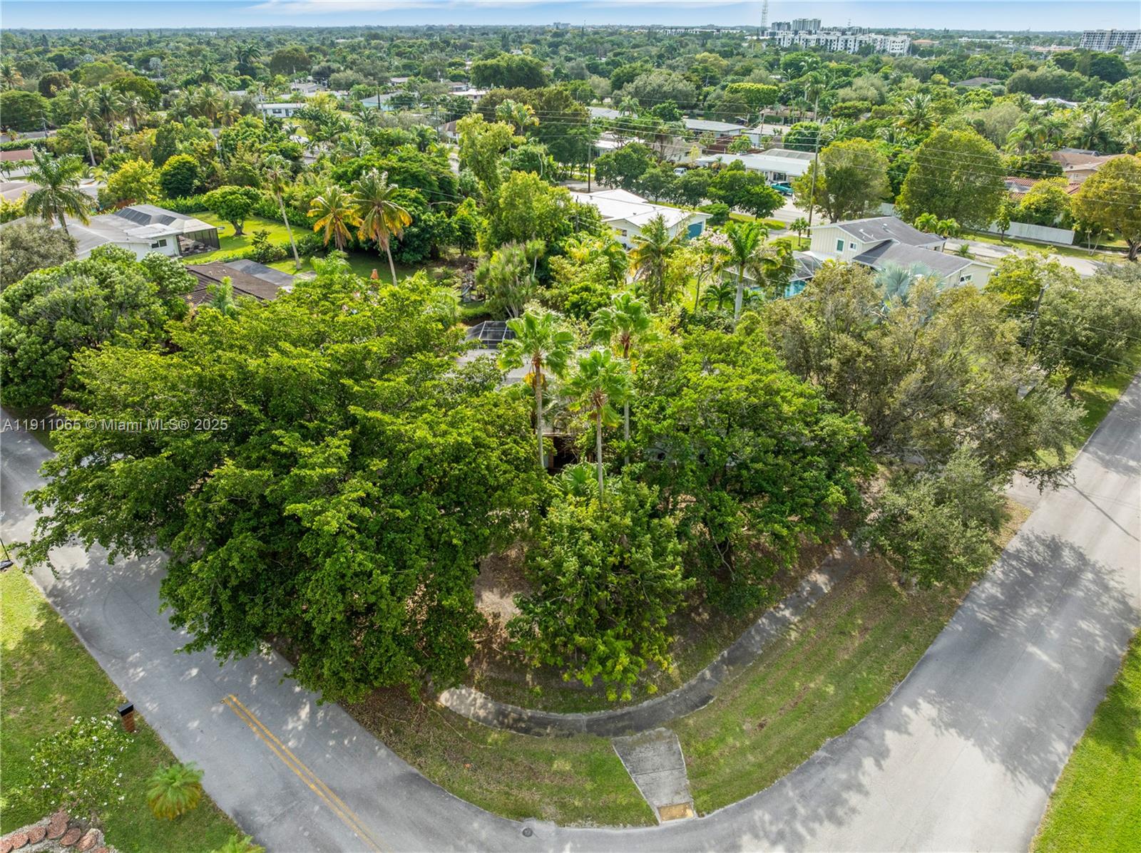 HERMAN HILLS - Residential