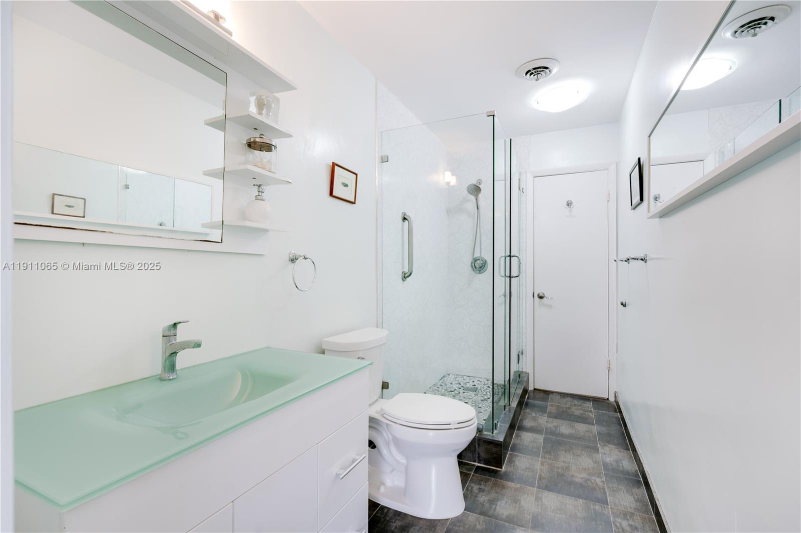 HERMAN HILLS - Residential