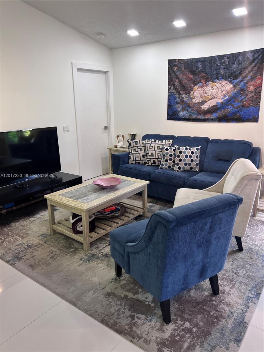 SECTOR 2-PARCELS 21A 25 2 - Residential Lease