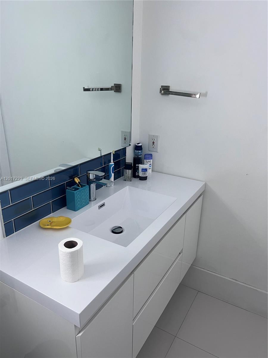 SECTOR 2-PARCELS 21A 25 2 - Residential Lease